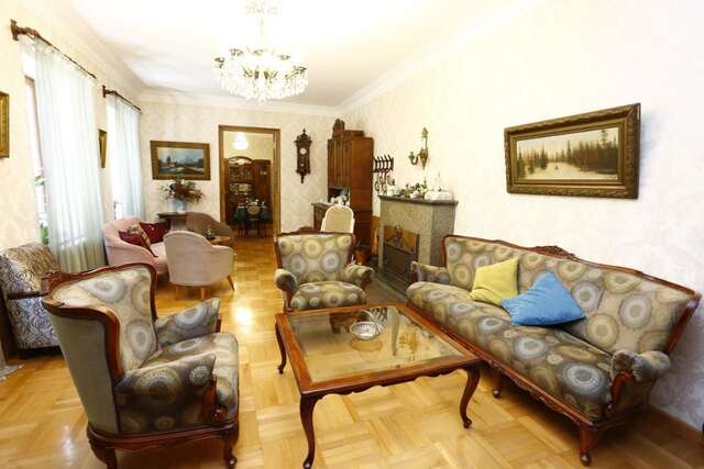 Отель Bloom Boutique Hotel Тбилиси-4