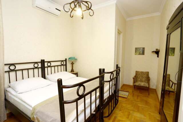 Отель Bloom Boutique Hotel Тбилиси-5